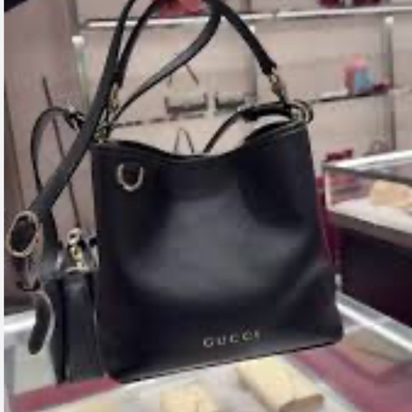 Gucci Bucket Handbag - Picture 1 of 8